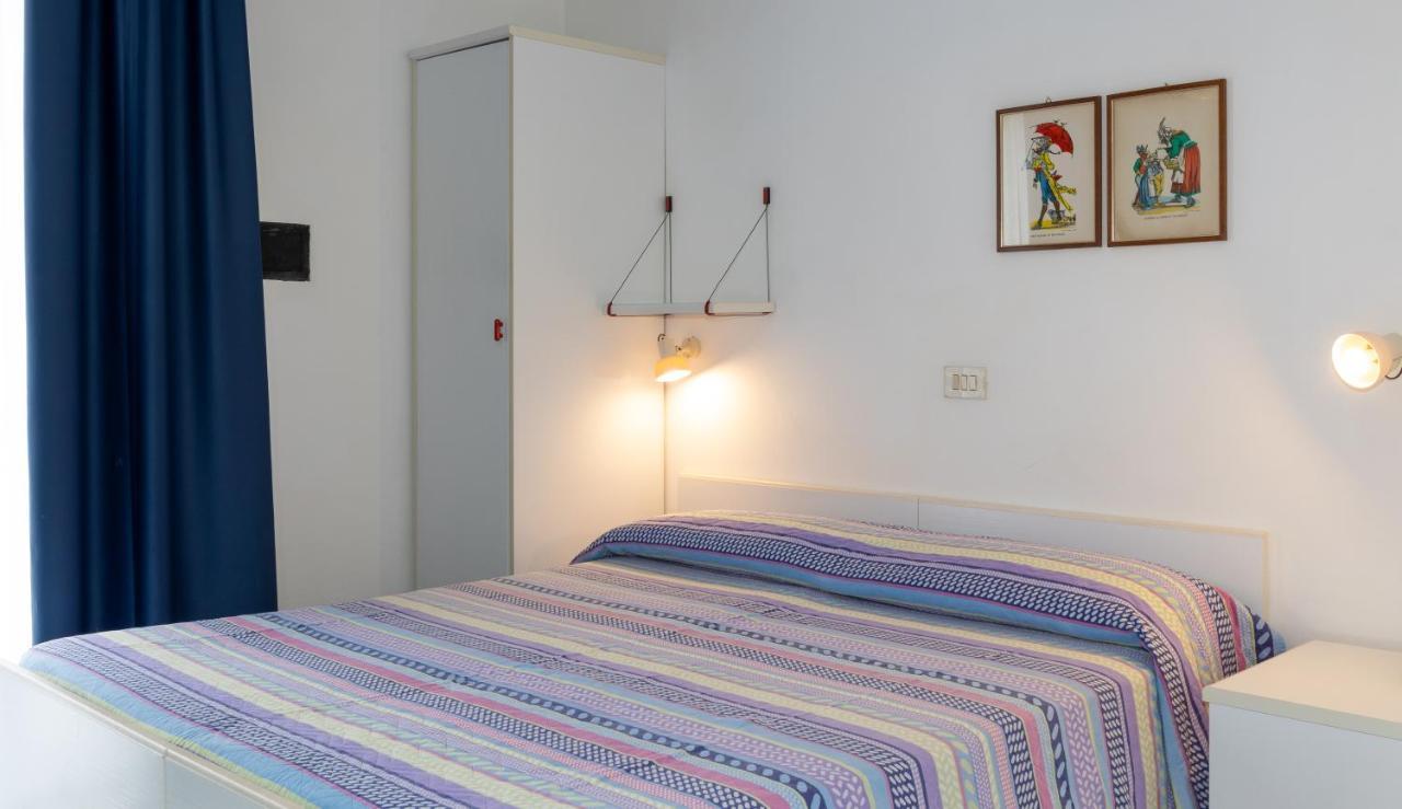Hotel Wally Lido di Jesolo Exteriör bild