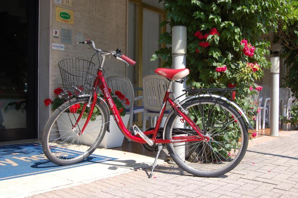 Hotel Wally Lido di Jesolo Exteriör bild